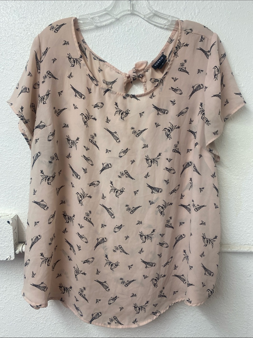 torrid Blush Pink Bird-Print Short Sleeve Blouse